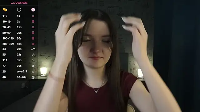 Snapshot of _Cute_World_ chatting on 10-18-25, 06:19 Cute World online show from 10-18-25, 06:19