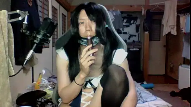 Snapshot of harinyanxxx chatting on 10-28-25, 05:59 harinyanxxx online show from 10-28-25, 05:59