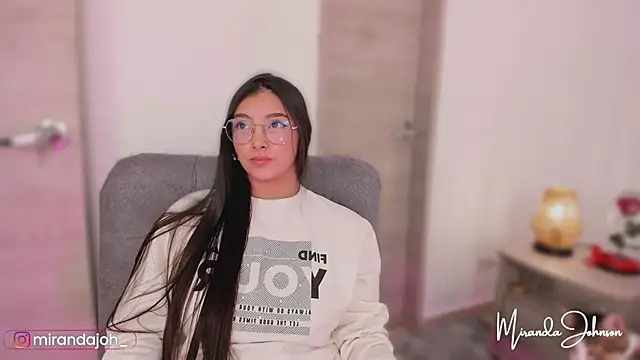 Snapshot of MirandaJohnson_ chatting on 10-25-25, 12:34 MirandaJohnson online show from 10-25-25, 12:34