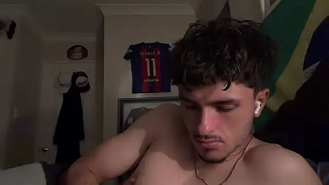 Snapshot of lolgotemhalol chatting on 10-16-25, 03:46 lolgotemhalol online show from 10-16-25, 03:46