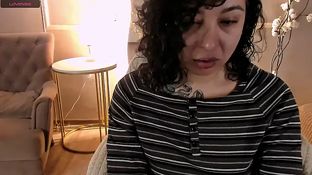 Aisha Goldstein online show from 02-08-26, 06:06