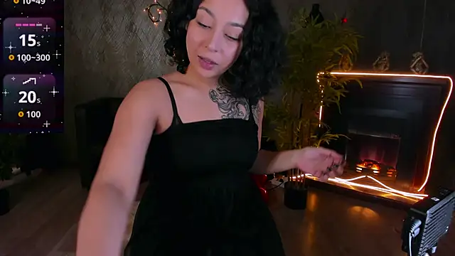 Aisha Goldstein online show from 02-13-26, 07:48