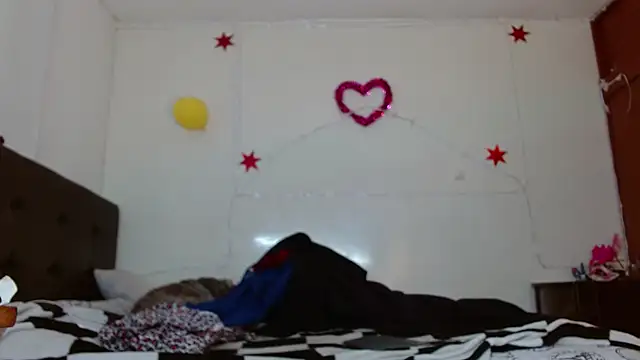 Snapshot of picante70_ chatting on 10-25-25, 10:45 picante70 online show from 10-25-25, 10:45