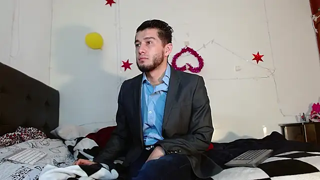 Snapshot of picante70_ chatting on 11-15-25, 11:07 picante70 online show from 11-15-25, 11:07