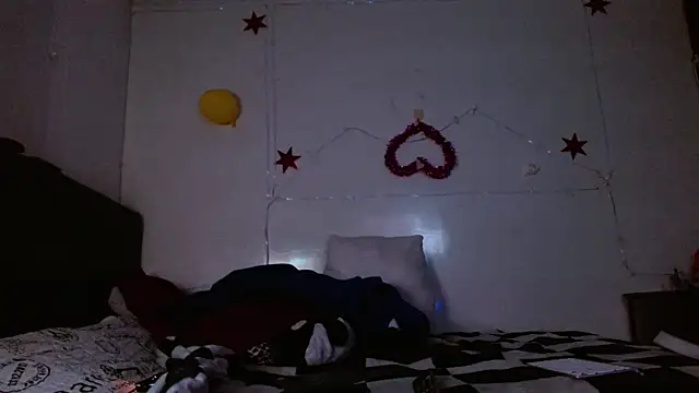 Snapshot of picante70_ chatting on 11-17-25, 11:05 picante70 online show from 11-17-25, 11:05