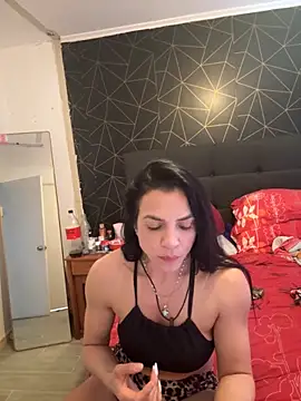 Snapshot of Kattefit chatting on 11-17-25, 05:19 Kattefit online show from 11-17-25, 05:19