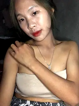 Snapshot of namicute chatting on 11-16-25, 04:12 namicute online show from 11-16-25, 04:12