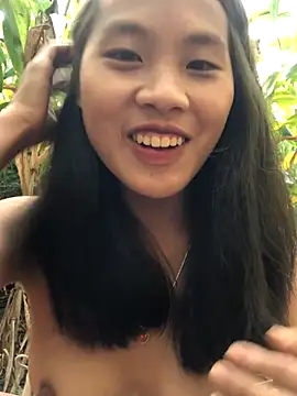 Snapshot of namicute chatting on 11-22-25, 02:10 namicute online show from 11-22-25, 02:10