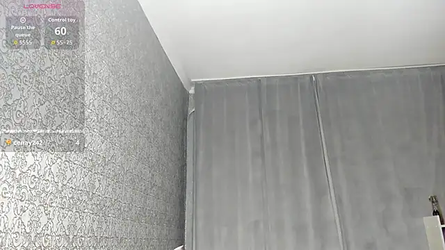 Snapshot of ElisSweety chatting on 11-12-25, 01:28 ElisSweety online show from 11-12-25, 01:28