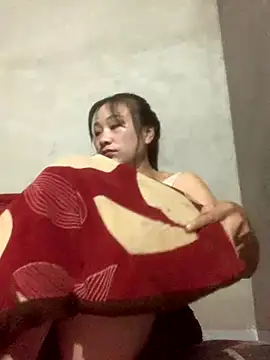 Snapshot of Linh_sexyy chatting on 10-17-25, 07:49 Linh sexyy online show from 10-17-25, 07:49