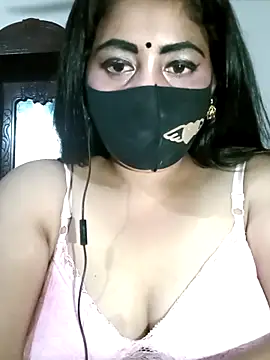 Snapshot of Jessica-03 chatting on 10-29-25, 10:44 Jessica-03 online show from 10-29-25, 10:44