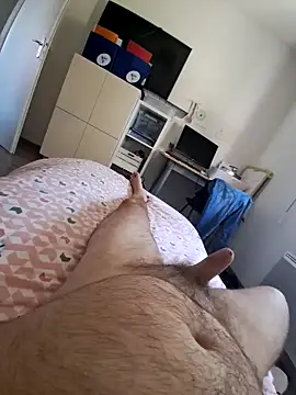 Snapshot of nico33000a chatting on 10-21-25, 12:28 nico33000a online show from 10-21-25, 12:28