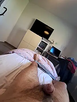 Snapshot of nico33000a chatting on 11-03-25, 08:59 nico33000a online show from 11-03-25, 08:59