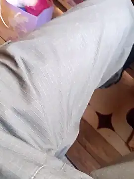 Snapshot of szabi1995 chatting on 11-19-25, 07:30 szabi1995 online show from 11-19-25, 07:30