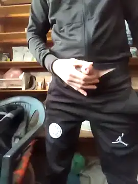 Snapshot of szabi1995 chatting on 11-27-25, 11:45 szabi1995 online show from 11-27-25, 11:45