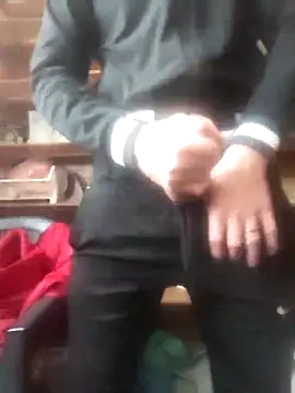 Snapshot of szabi1995 chatting on 12-04-25, 10:46 szabi1995 online show from 12-04-25, 10:46