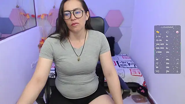 Lui Fer01 online show from 10-15-25, 10:37