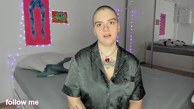 len be online show from 11-03-25, 11:11