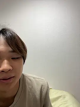 Snapshot of nagi_112 chatting on 10-31-25, 04:08 nagi 112 online show from 10-31-25, 04:08