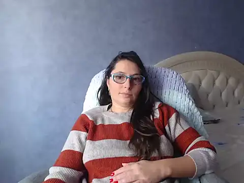 LuckyLisa23 online show from 10-28-25, 10:30