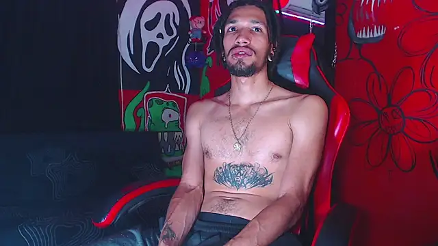 Snapshot of Monsterdominationx chatting on 11-09-25, 06:44 Monsterdominationx online show from 11-09-25, 06:44