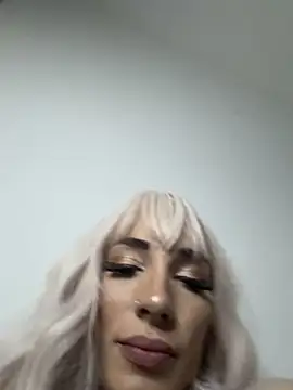 Snapshot of xo_milarose chatting on 11-14-25, 09:13 xo milarose online show from 11-14-25, 09:13