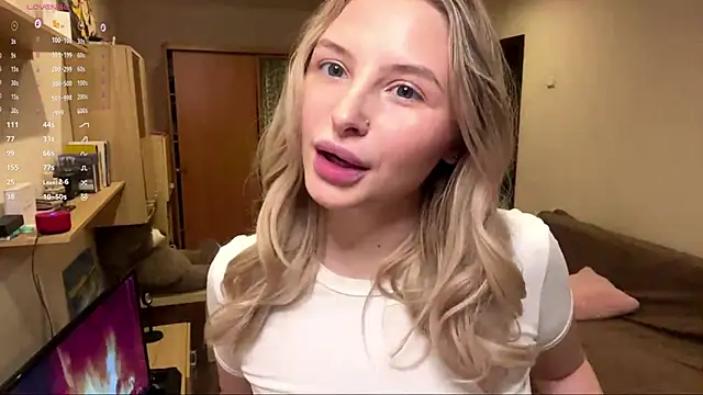 Snapshot of VictoriaMystery chatting on 11-20-25, 03:12 VictoriaMystery online show from 11-20-25, 03:12