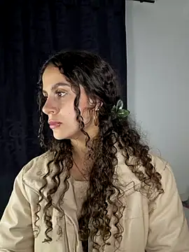 Snapshot of danna_gomez_07 chatting on 12-04-25, 02:43 danna gomez 07 online show from 12-04-25, 02:43