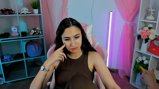 Snapshot of RebeckaThornton chatting on 11-26-25, 12:39 RebeckaThornton online show from 11-26-25, 12:39