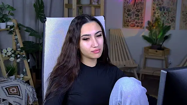 Snapshot of RebeckaThornton chatting on 12-05-25, 09:51 RebeckaThornton online show from 12-05-25, 09:51