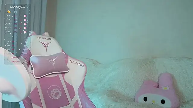 Snapshot of MiranaLieberttt chatting on 11-23-25, 09:47 MiranaLieberttt online show from 11-23-25, 09:47