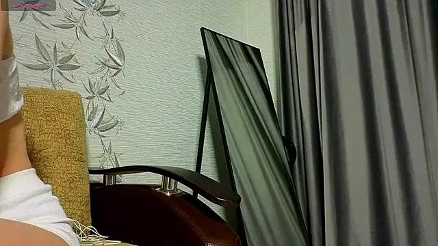 MissPompadure online show from 01-14-26, 01:44