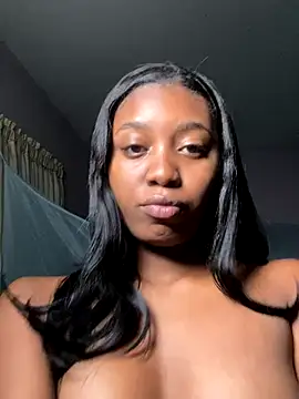Snapshot of Jazmin-chel chatting on 10-14-25, 01:45 Jazmin-chel online show from 10-14-25, 01:45