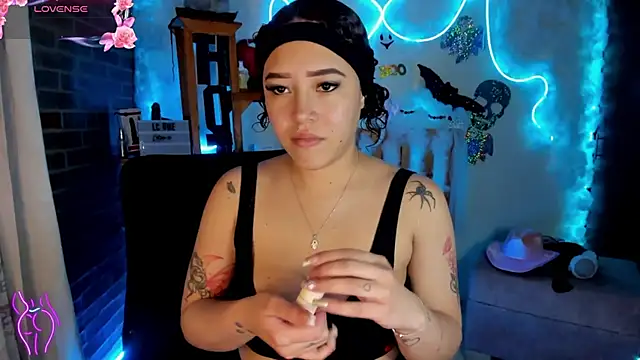 Lizz martins online show from 10-16-25, 02:12