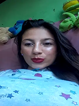 Snapshot of Naomy-daviis chatting on 10-19-25, 10:10 Naomy-daviis online show from 10-19-25, 10:10