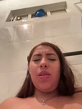 Emily Joee online show from 10-23-25, 03:39