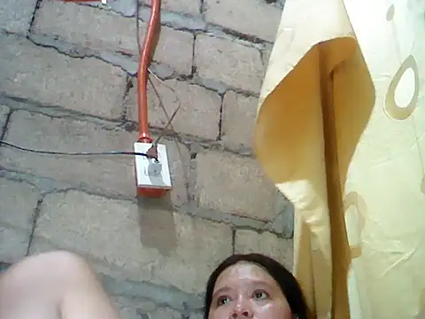Snapshot of kissableapple36 chatting on 10-15-25, 04:01 kissableapple36 online show from 10-15-25, 04:01