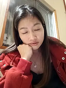 Snapshot of -Paige- chatting on 10-16-25, 05:47 -Paige- online show from 10-16-25, 05:47