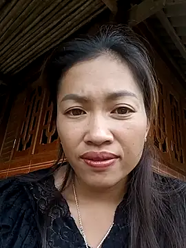 Snapshot of -Paige- chatting on 10-19-25, 03:51 -Paige- online show from 10-19-25, 03:51