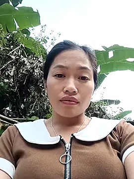 Snapshot of -Paige- chatting on 10-30-25, 12:34 -Paige- online show from 10-30-25, 12:34