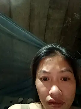 Snapshot of -Paige- chatting on 10-31-25, 01:01 -Paige- online show from 10-31-25, 01:01