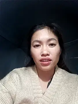 Snapshot of -Paige- chatting on 11-15-25, 01:51 -Paige- online show from 11-15-25, 01:51