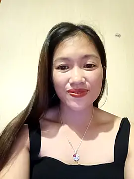 Snapshot of -Paige- chatting on 11-20-25, 07:52 -Paige- online show from 11-20-25, 07:52