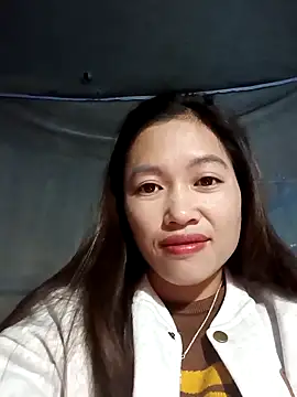 Snapshot of -Paige- chatting on 11-28-25, 02:25 -Paige- online show from 11-28-25, 02:25