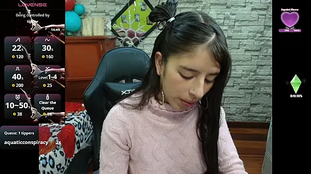 Snapshot of playboybunny-- chatting on 11-21-25, 04:27 playboybunny-- online show from 11-21-25, 04:27