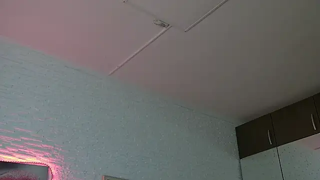 Snapshot of ArielFoxy chatting on 12-18-25, 03:07 ArielFoxy online show from 12-18-25, 03:07