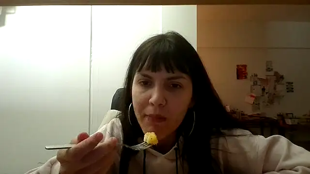 miapink33 online show from 03-24-26, 01:32