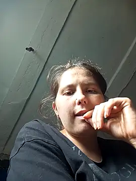 Snapshot of meowkate437 chatting on 10-14-25, 09:21 meowkate437 online show from 10-14-25, 09:21