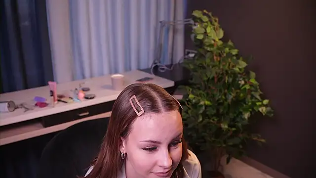 KrisWaller online show from 10-15-25, 10:48