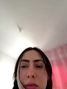 Baby Mia pires online show from 10-18-25, 06:08